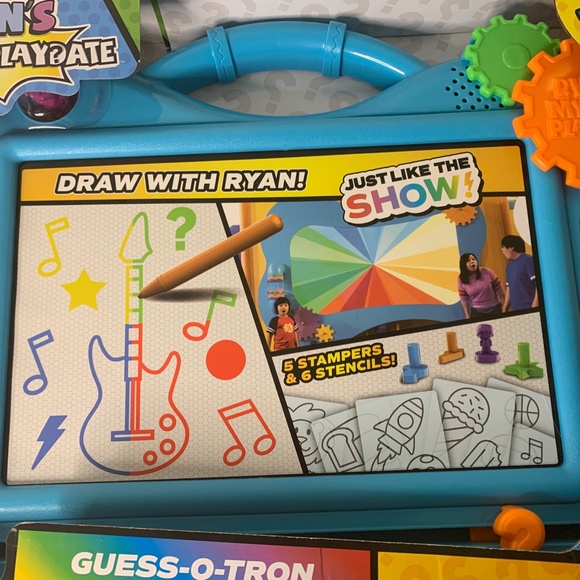Ryan's Mystery Playdate Guess-O-Tron Drawing Board - Picture 4 of 6